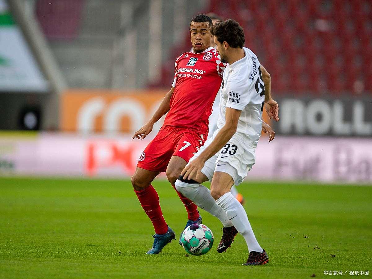 多米体育平台-汉堡对阵